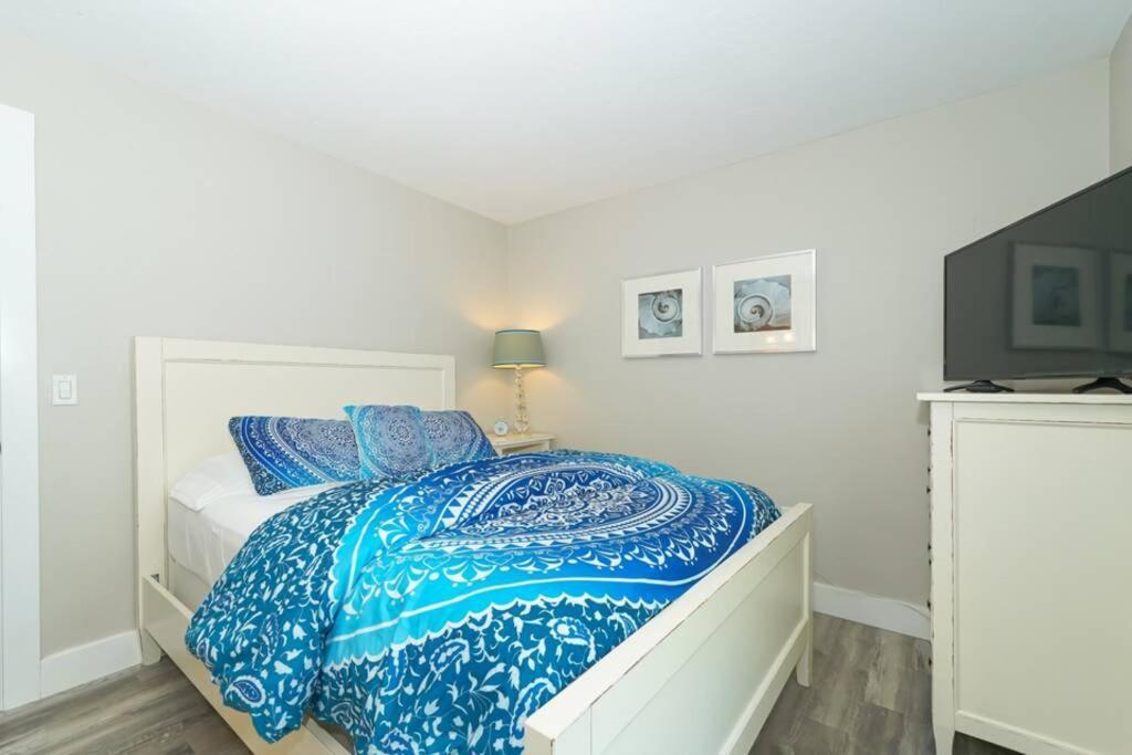 Siesta Key Village-Suite #3: A Block To The Beach! Sarasota Luaran gambar