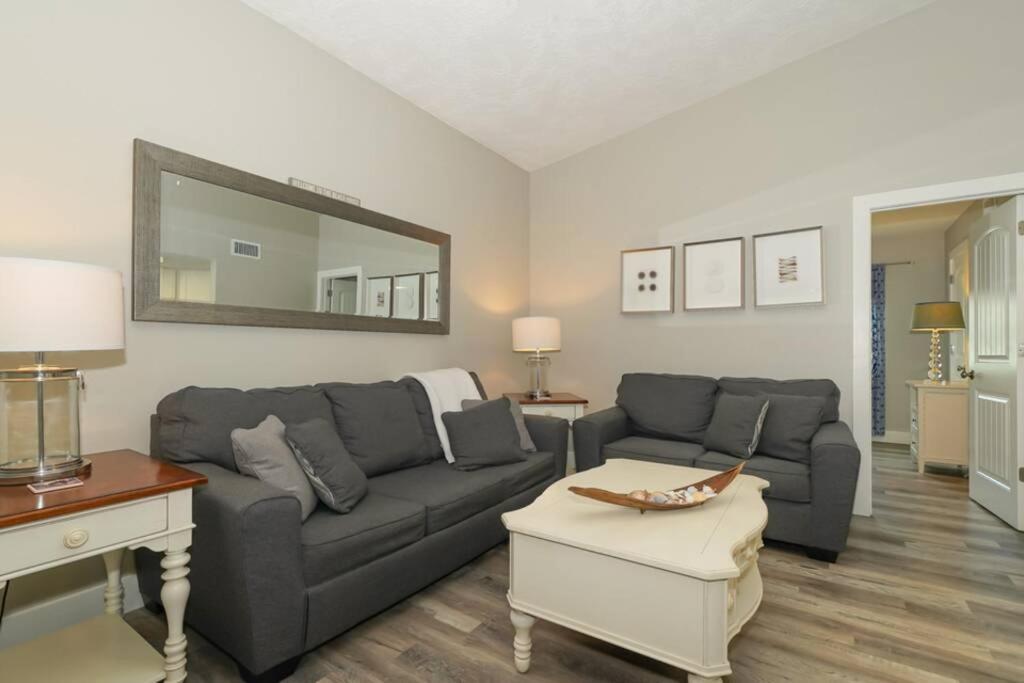 Siesta Key Village-Suite #3: A Block To The Beach! Sarasota Luaran gambar