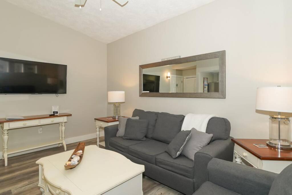 Siesta Key Village-Suite #3: A Block To The Beach! Sarasota Luaran gambar