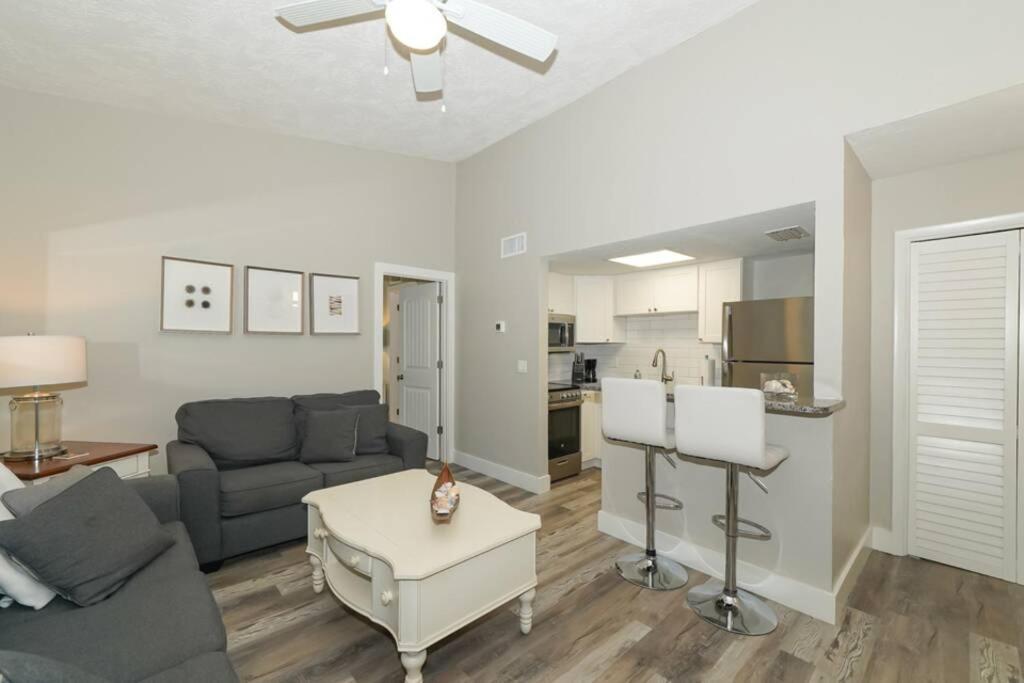 Siesta Key Village-Suite #3: A Block To The Beach! Sarasota Luaran gambar